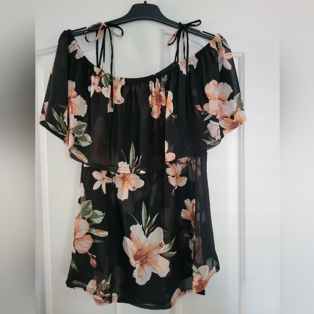 Siren Lily Sheer Off The Shoulder Floral Maternity Top, S